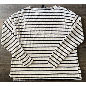 J Crew Women’s Sweatshirt Striped Light Chic Size Medium Cute Casual Loungewear